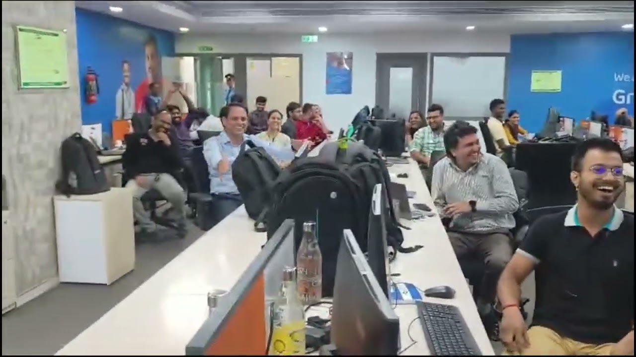 Grihum Housing Finance Limited – Clapping-Tapping & Laughter Yoga (FyefoZK7Pmc)